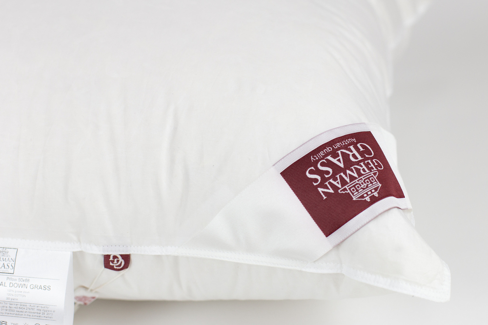 Подушка средняя 60х80 German Grass Royal Down