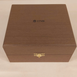 Подарочный футляр с брендированием