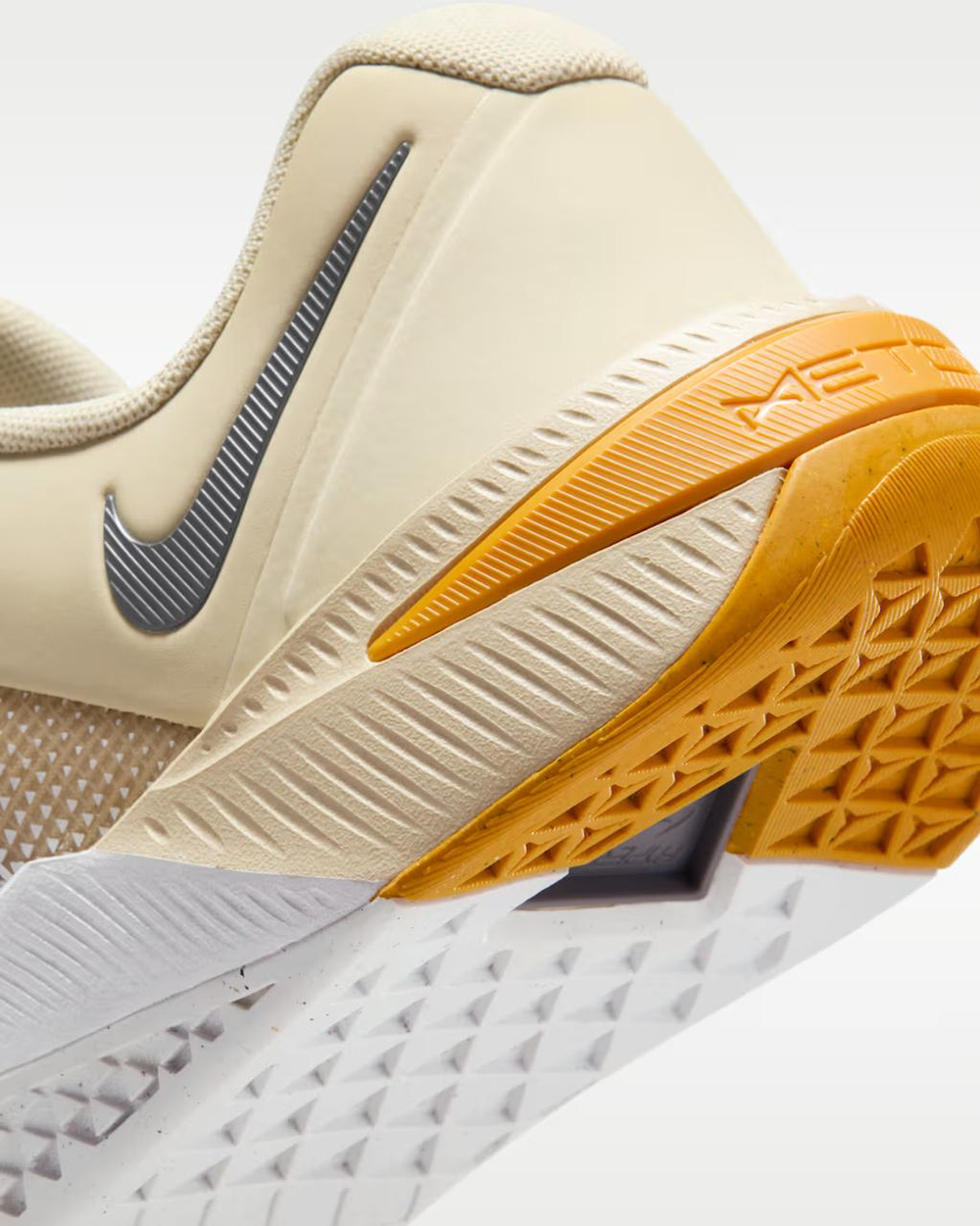 Кроссовки мужские Nike Metcon 10 (Бело-Золотые)
