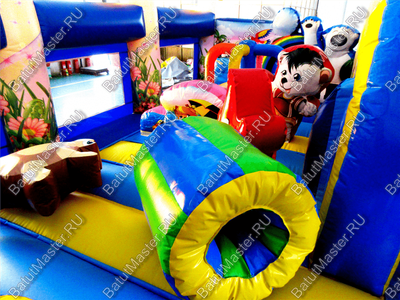 Надувной батут "Белый мишка" 7*5*2.7 м