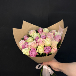 Букет нежный из 25 кенийских роз