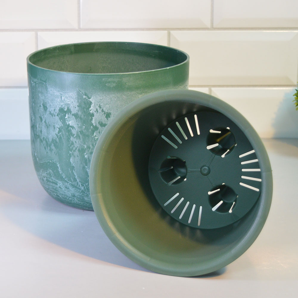 Кашпо Микрит 3,7л d220мм со вставкой, зеленый слайн