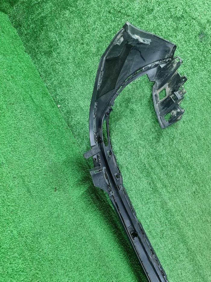 Бампер задний Skoda Karoq (2017-2021)