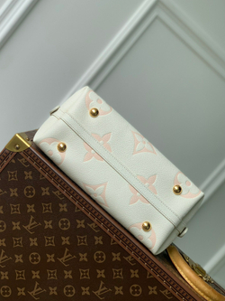 Louis Vuitton CarryAll PM
