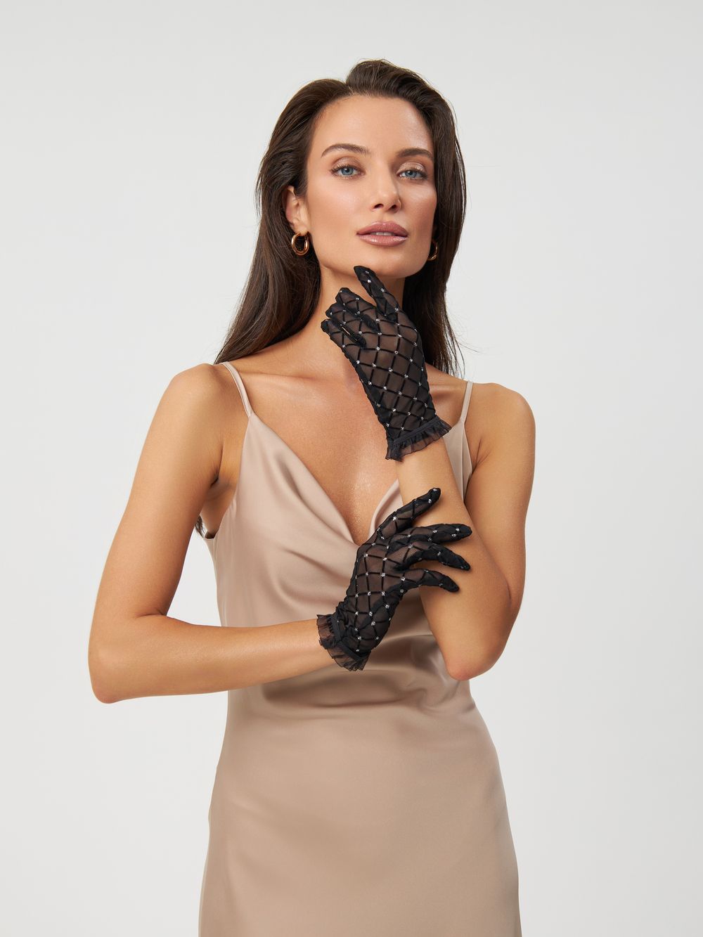 Перчатки в сетку