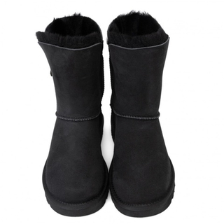 Ugg Bailey Zip Short Black