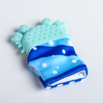 4513791 Прорезыватель рукавичка «Крабик», на липучке, цвет МИКС