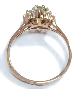 Ювелирное кольцо из серебра 925 пробы с позолотой,вставка хризолит,фианиты,размер 16.25