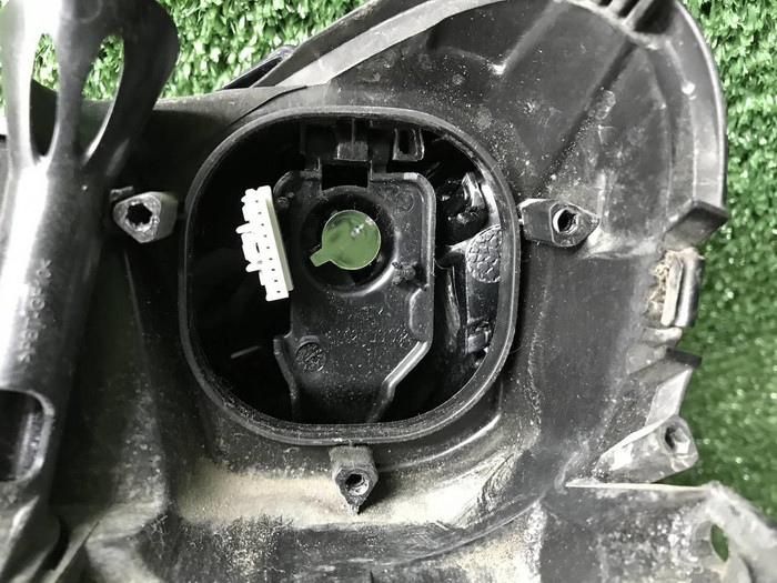 Фара правая Mercedes GLE W166 (2015-2018) LED