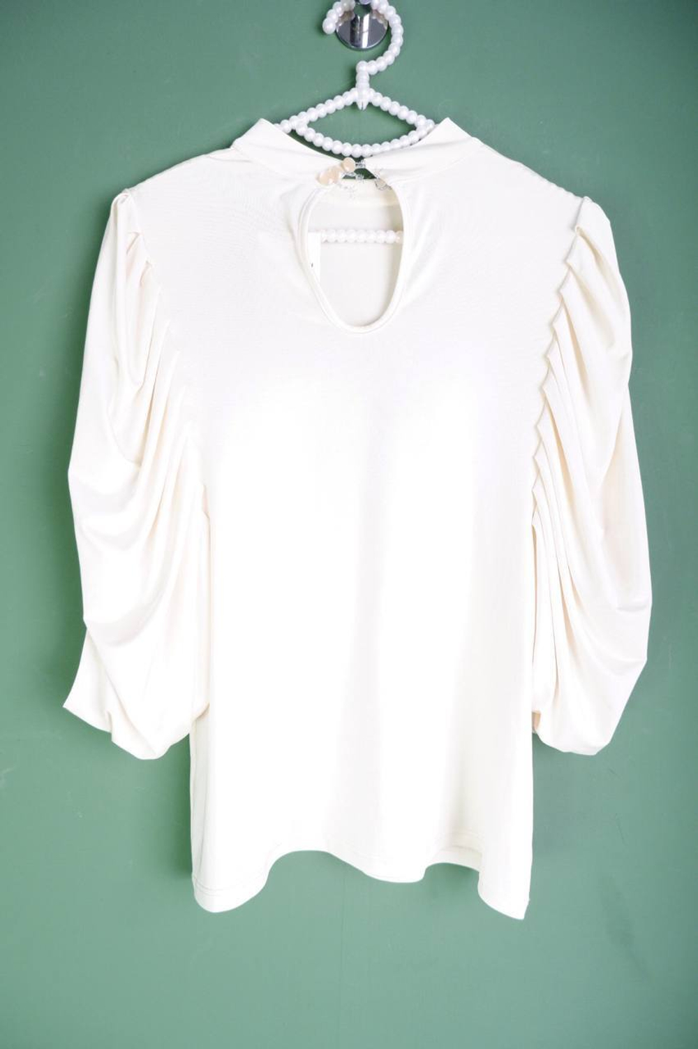 Блузка Argent сдержанная, визуально на 48 размер