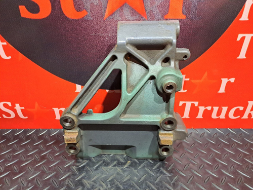 Кронштейн генератора