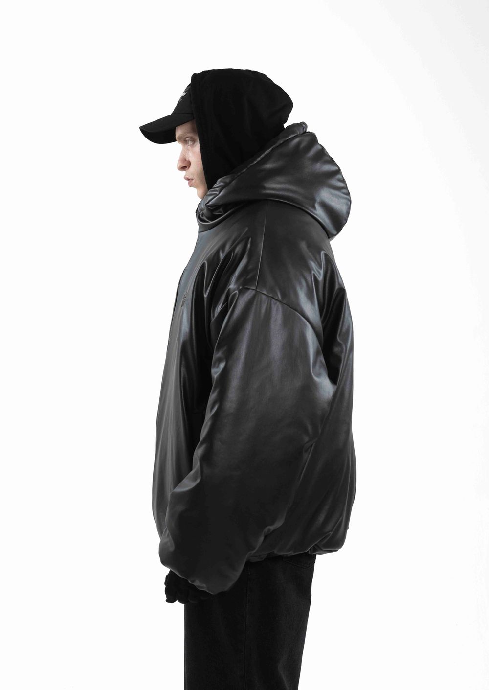 Куртка Issaya Orbed 2.0 Leather черная