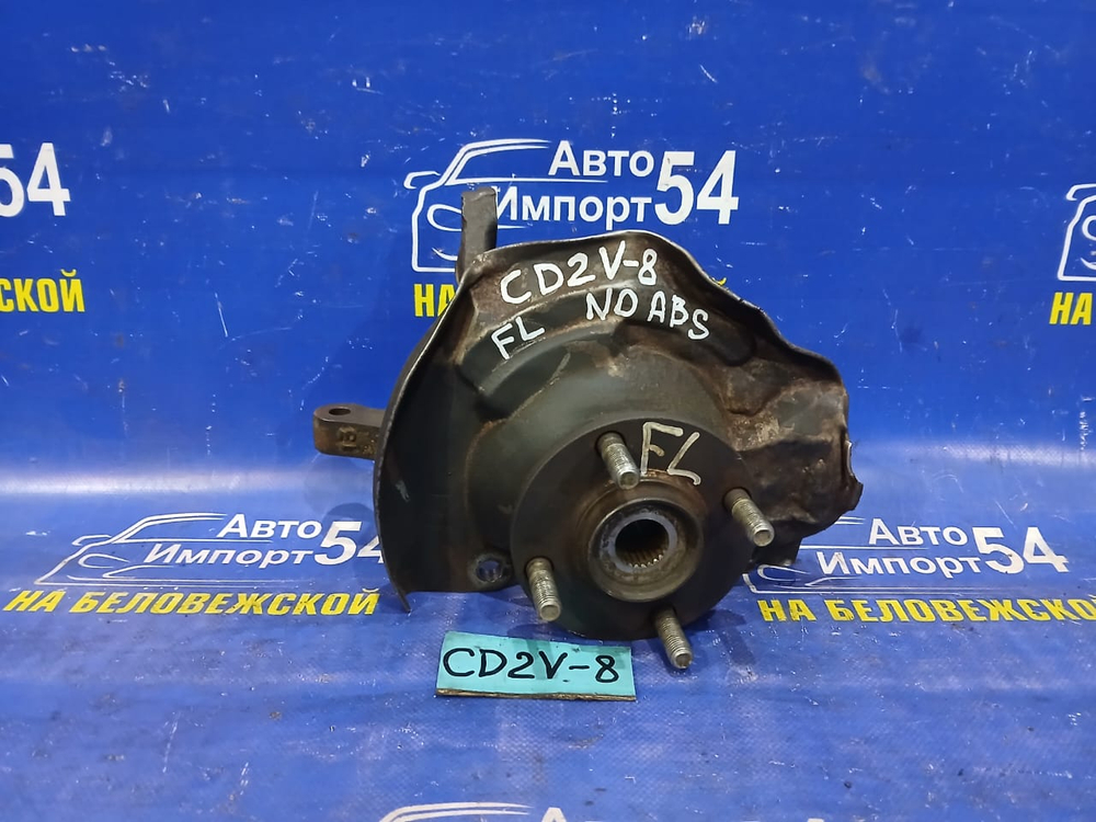 Ступица передняя левая MITSUBISHI LIBERO 2001