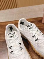Кроссовки Miu Miu женские белые с рифленой подошвой