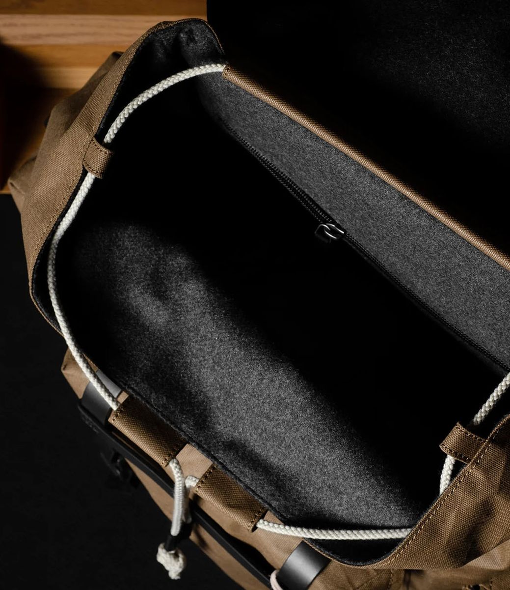 Hard Graft Berg Brownish — рюкзак из ткани X-Pac