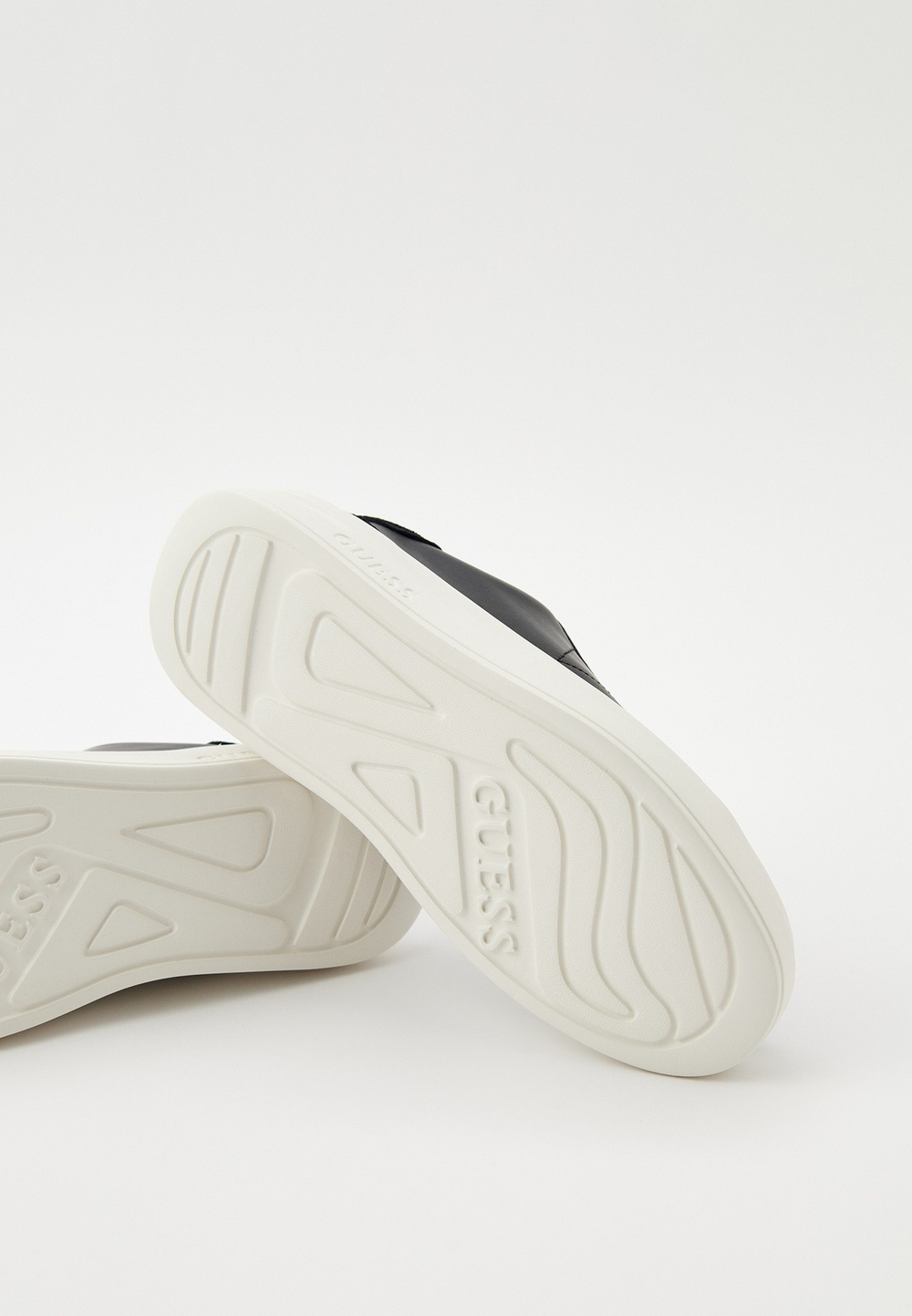 Кроссовки женские GUESS ELBINA