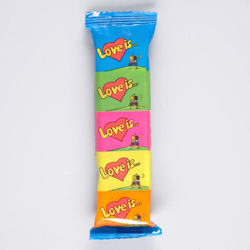 Жевательная резинка "Love is", ассорти, 21 г