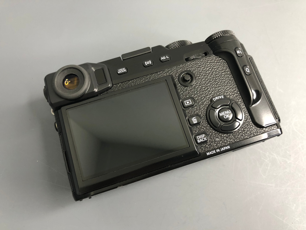 FujiFilm X-Pro2 (3 кадра)
