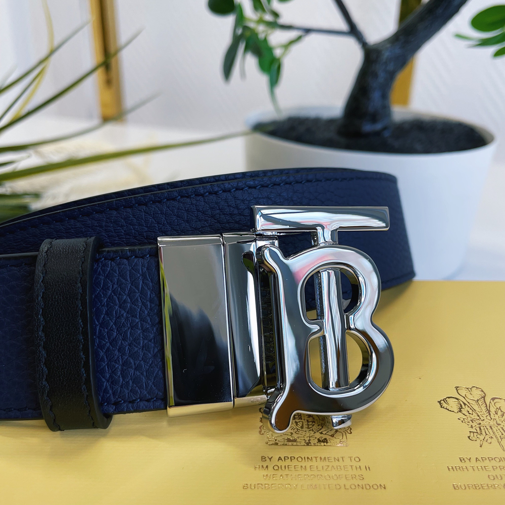 Burberry Двухсторонний кожаный ремень