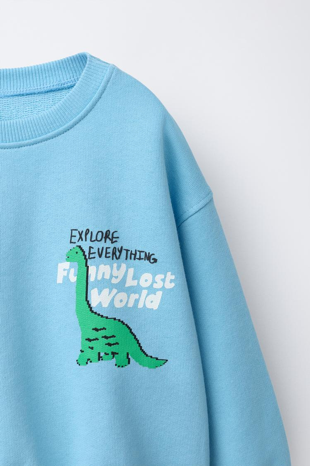 ZARA ТОЛСТОВКА С ПРИНТОМ «ДИНОЗАВР», ВЫЦВЕТШИЙ СИНИЙ