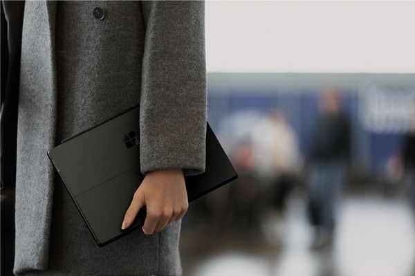 Планшет Microsoft Surface Pro 6 i7 8GB 256GB (2018) (Black, черный)
