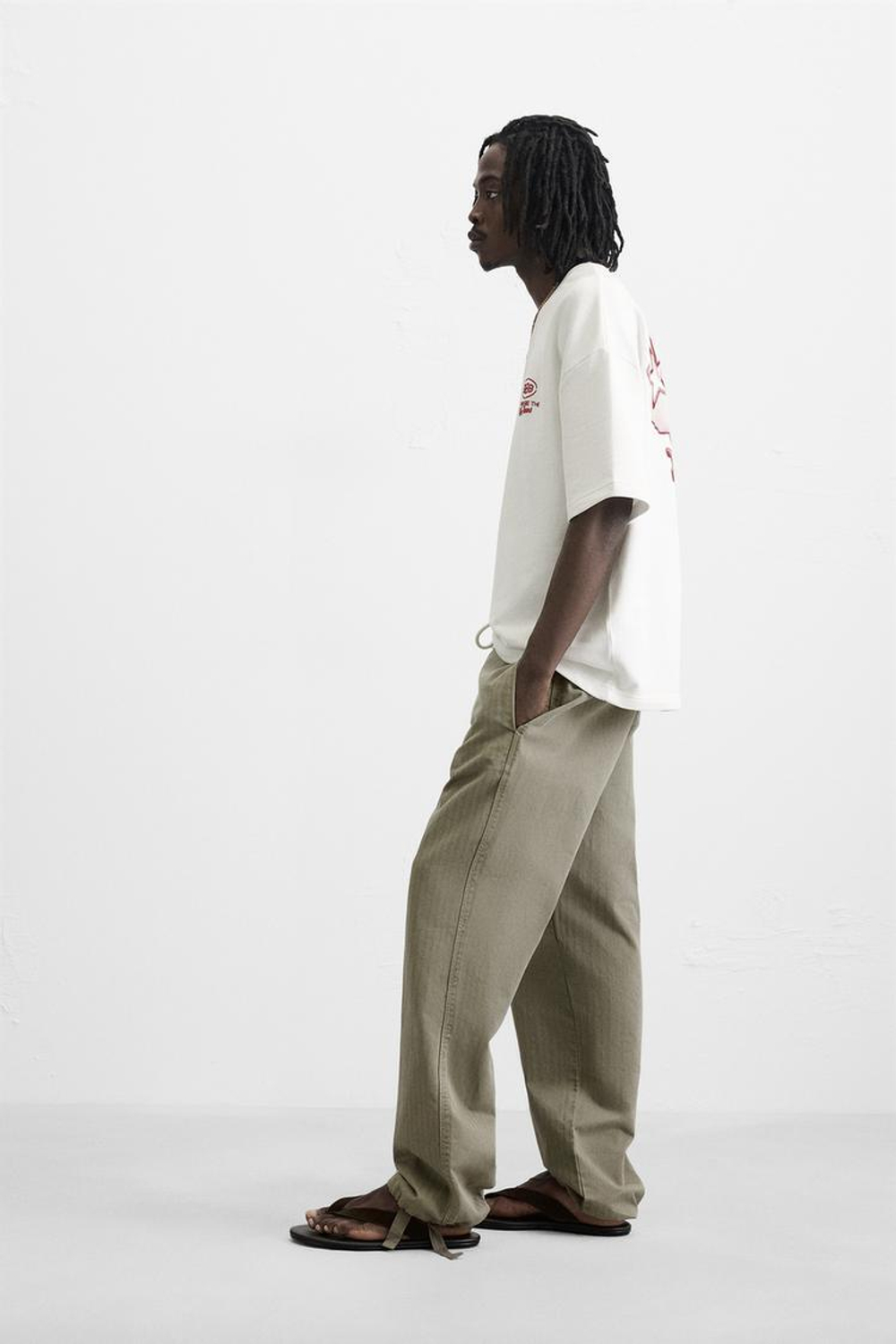 ZARA ТОЛСТОВКА С КОМБИНИРОВАННЫМ ПРИНТОМ, БЕЛЫЙ