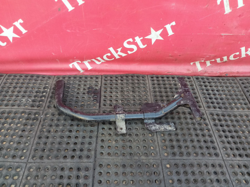 Кронштейн крыла переднего правого 2023г.