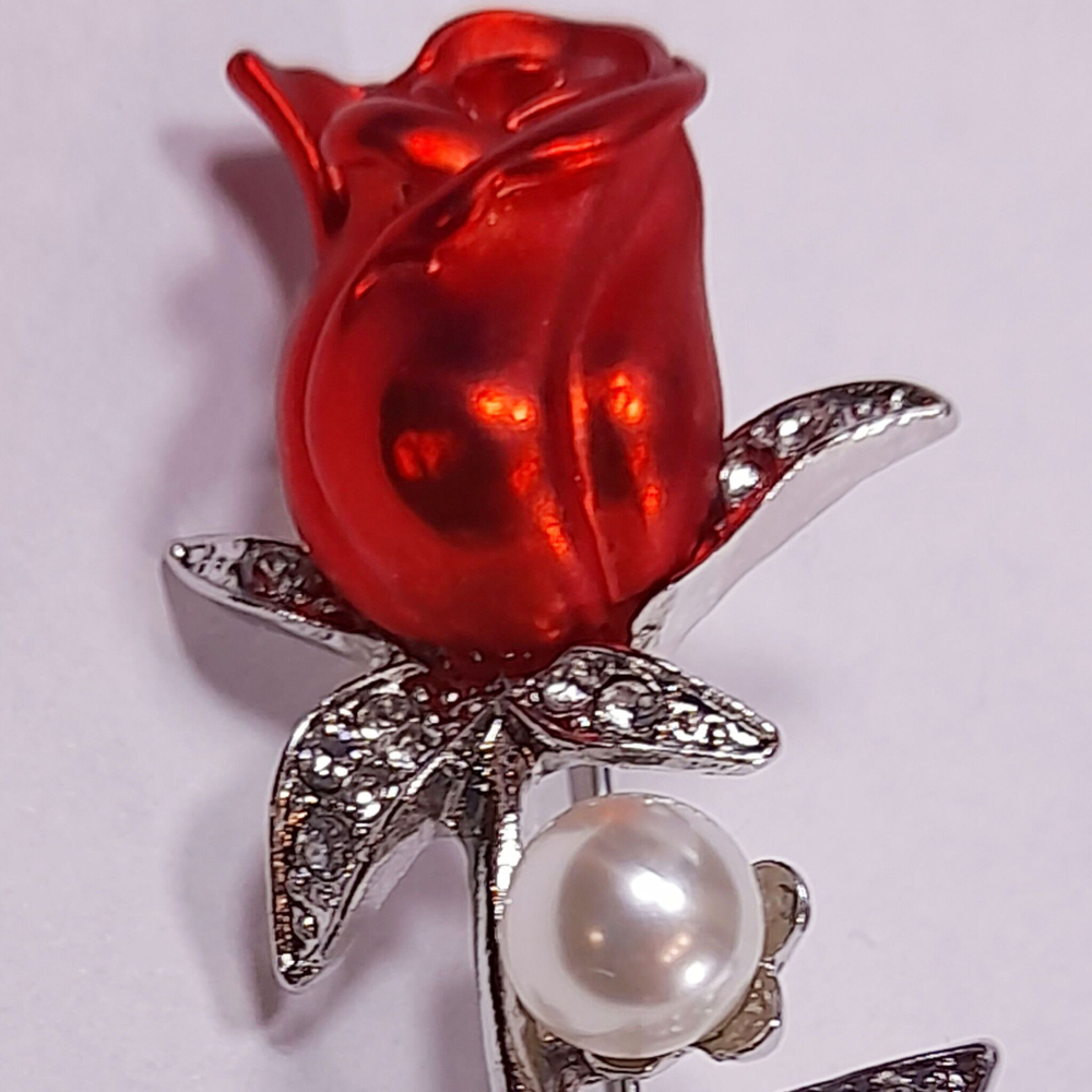 Брошь "Цветок красный"