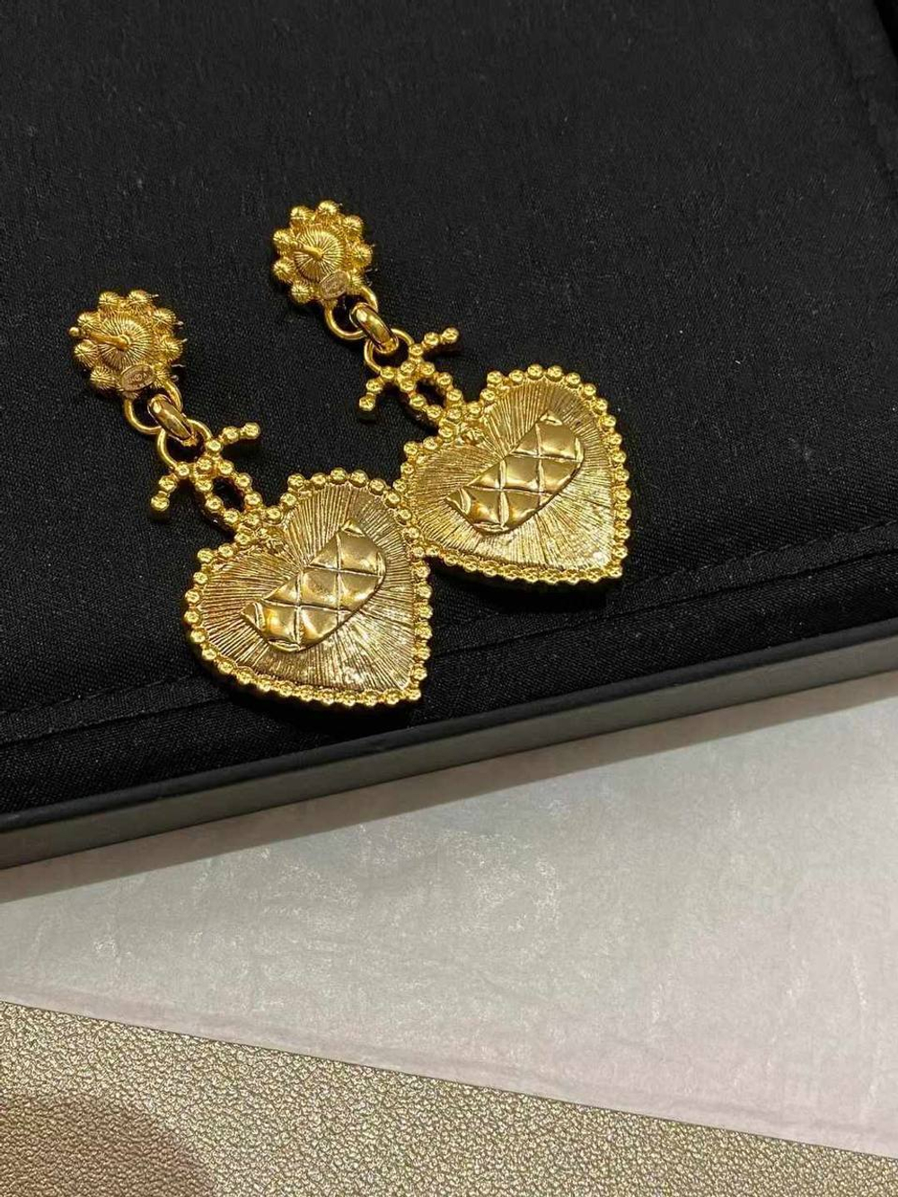 Серьги CHANEL