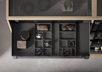 Лоток для галстуков и ремней 7 ячеек в полку Конеро, D 475 мм, цвет ЧЕРНЫЙ