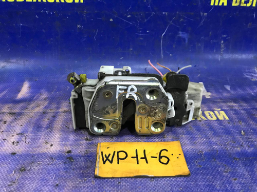 Замок двери передней правой NISSAN PRIMERA 1997