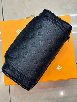 Несессер Louis Vuitton