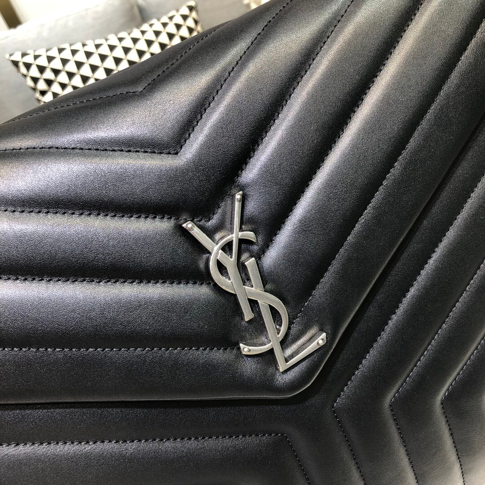 Saint Laurent Loulou 38 cm