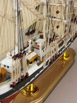 Meteor Lights Модель парусника Восток, 52 см