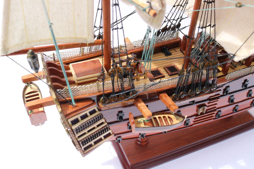 Van Der Heijden Модель парусника HMS Victory, Англия