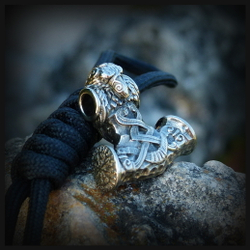 Кулон- подвеска "Молот Тора - Ворон" , мельхиор