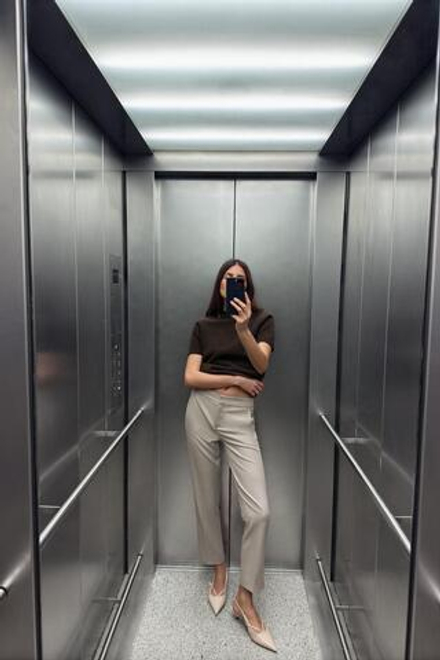 ZARA УКОРОЧЕННЫЕ БРЮКИ ИЗ МЯГКОЙ ТКАНИ, ПЕСОЧНЫЙ С МЕЛАНЖЕВЫМ ЭФФЕКТОМ