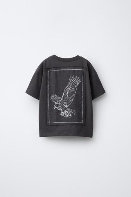 ZARA ФУТБОЛКА С ПРИНТОМ, АНТРАЦИТОВО-СЕРЫЙ