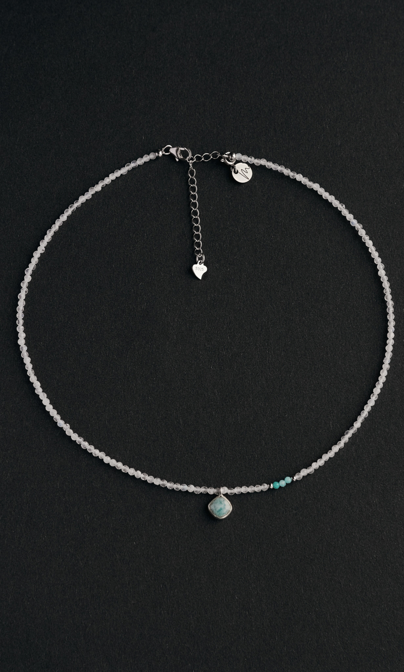 Чокер "Memo Hint" из лунного камня и амазонита, с подвесом из амазонита 35 см