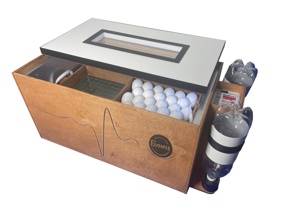 Инкубатор Блиц Байкал 72 Ц