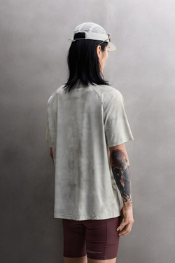 ZARA ФУТБОЛКА ДЛЯ БЕГА С ПРИНТОМ, ОТТЕНКИ СЕРОГО