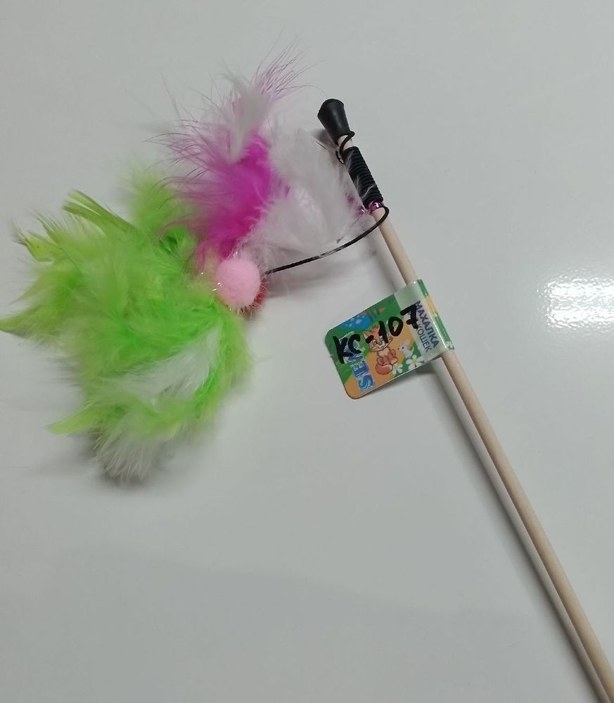 Игрушка-махалка для кошек SEMI Разноцветные перья на резинке КС-107