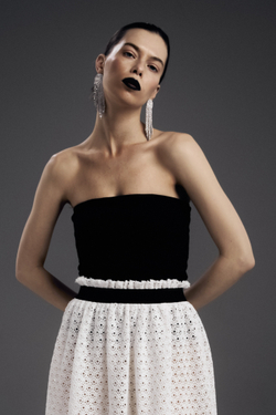 Топ-бандо, сияющий черный