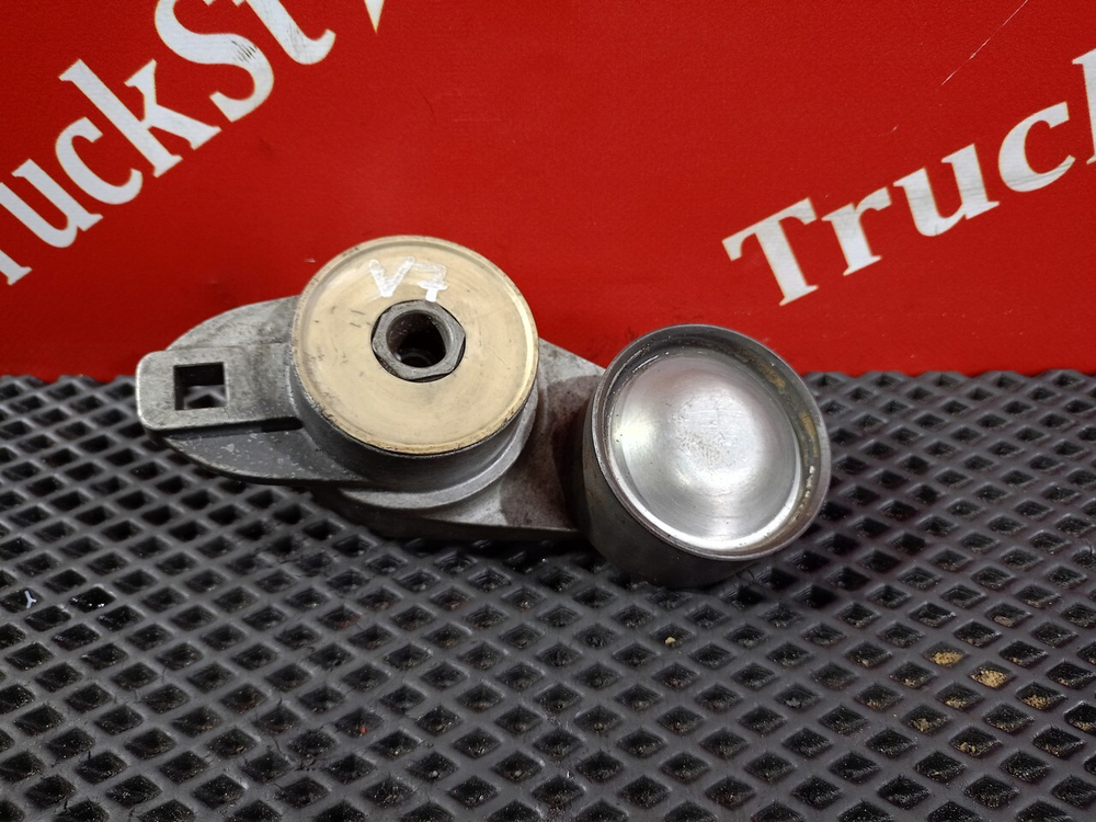 Натяжитель ремня