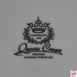 Блюдо квадратное на ножке Queen's Crown Лист бежевый 32*32см