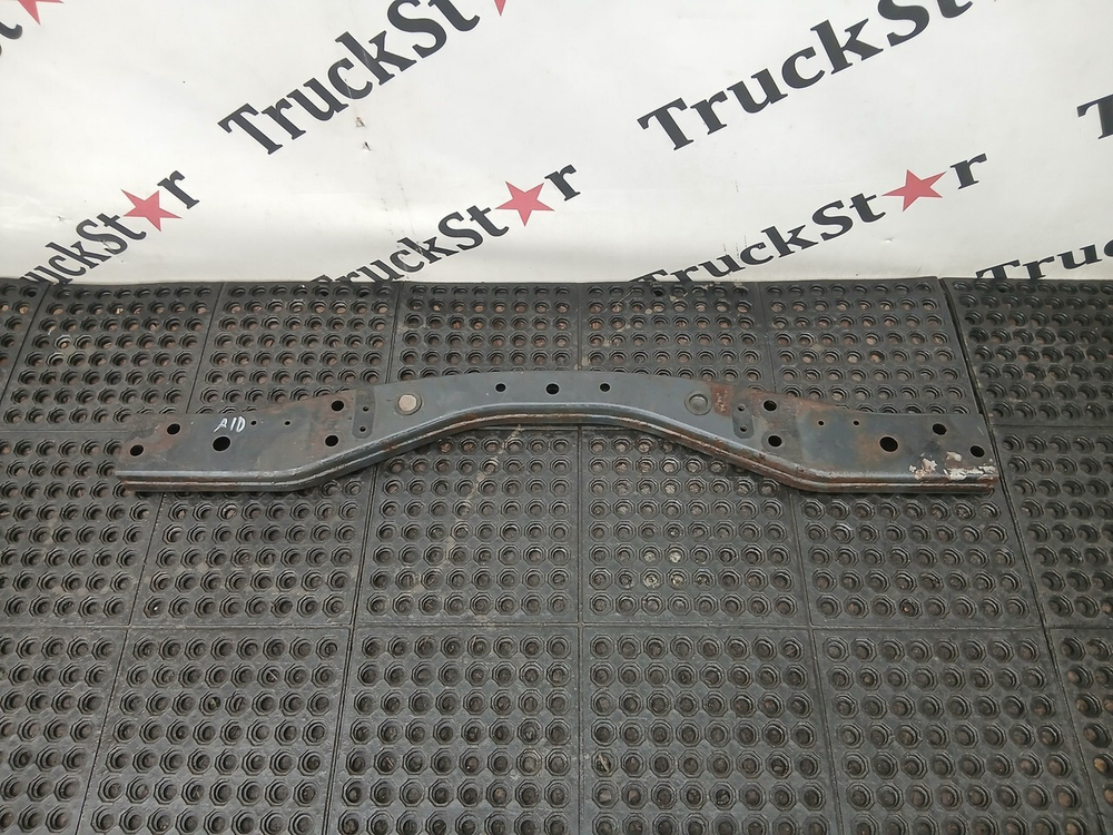 Кронштейн усилителя бампер