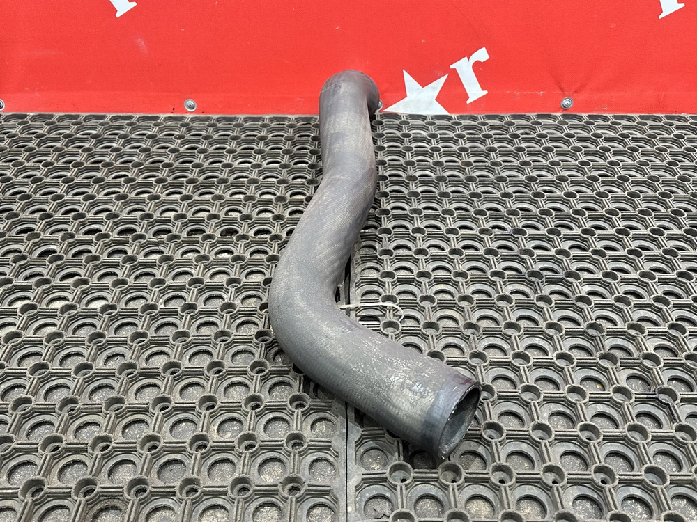 Патрубок радиатора 2018г.