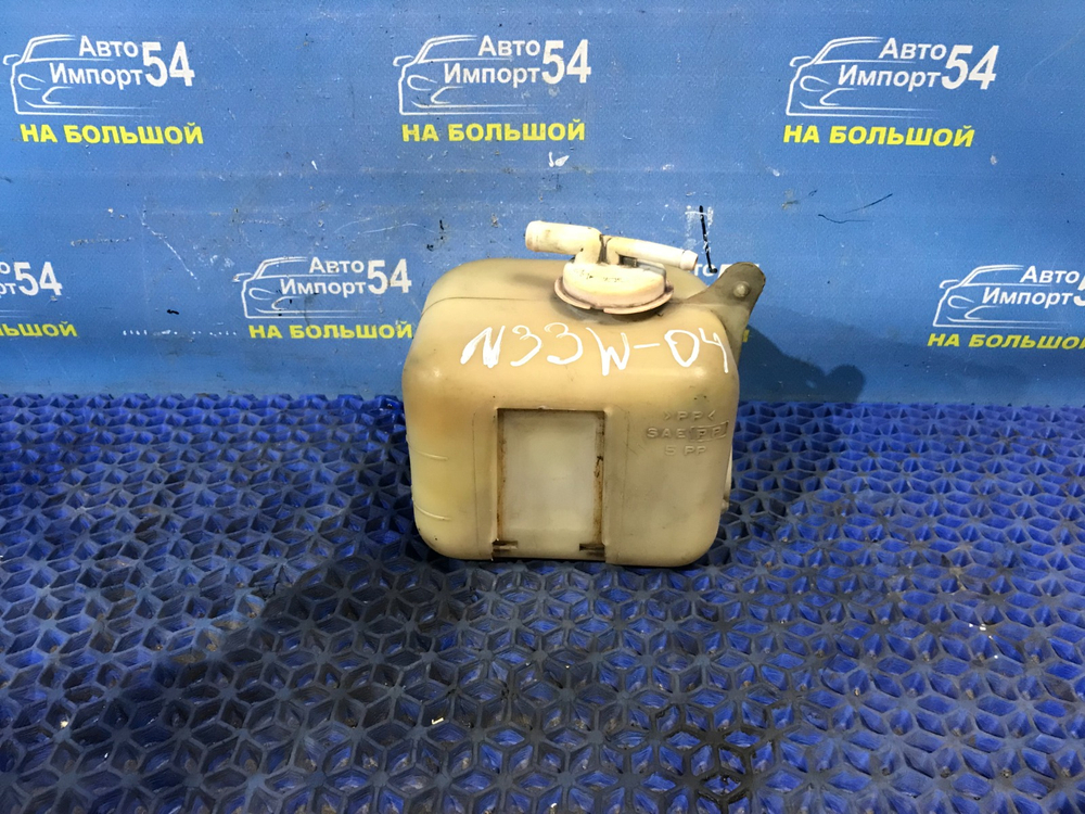 Бачок расширительный MITSUBISHI CHARIOT 1994