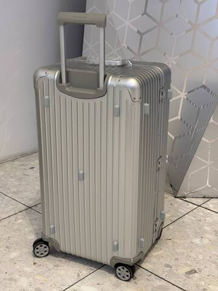 Чемодан Rimowa