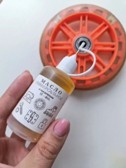 Масло смазочное универсальное бытовое машинное для смазки швейных машин, подшипников, замков, дверных петель и т.д. 50 мл